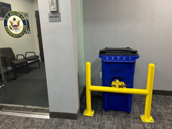 THE ROLLING BIN GUARD - 1